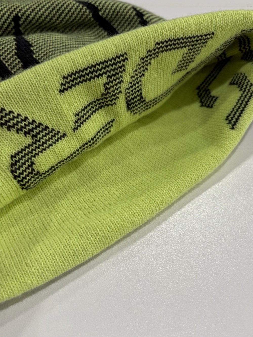 Spyder Kids XS/S Reversible Bug Beanie Youth Hat Lime Green NWT XS Small - Picture 4 of 7